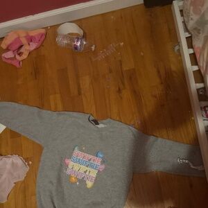 Swifty gray crew neck